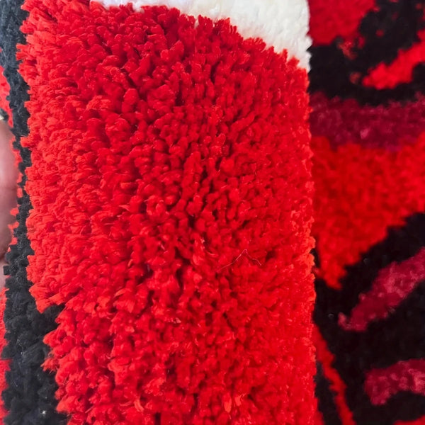 Red-Boxing-Gloves-Tufted-Rugs-Soft-Fluffy-Tufted-Irregular-Printed-Tiger-Rug-Room-Decor-Floor-Mat.jpg